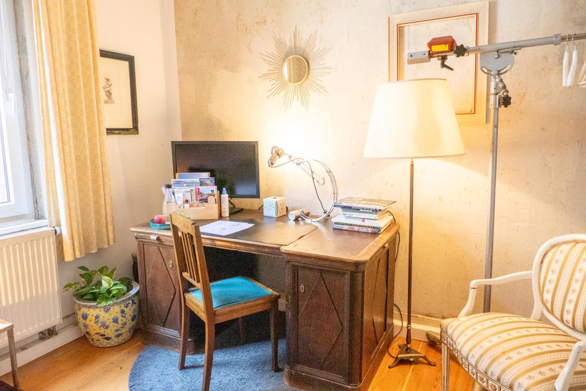 Zimmer In Kuenstlerwohnung Stoccarda Esterno foto